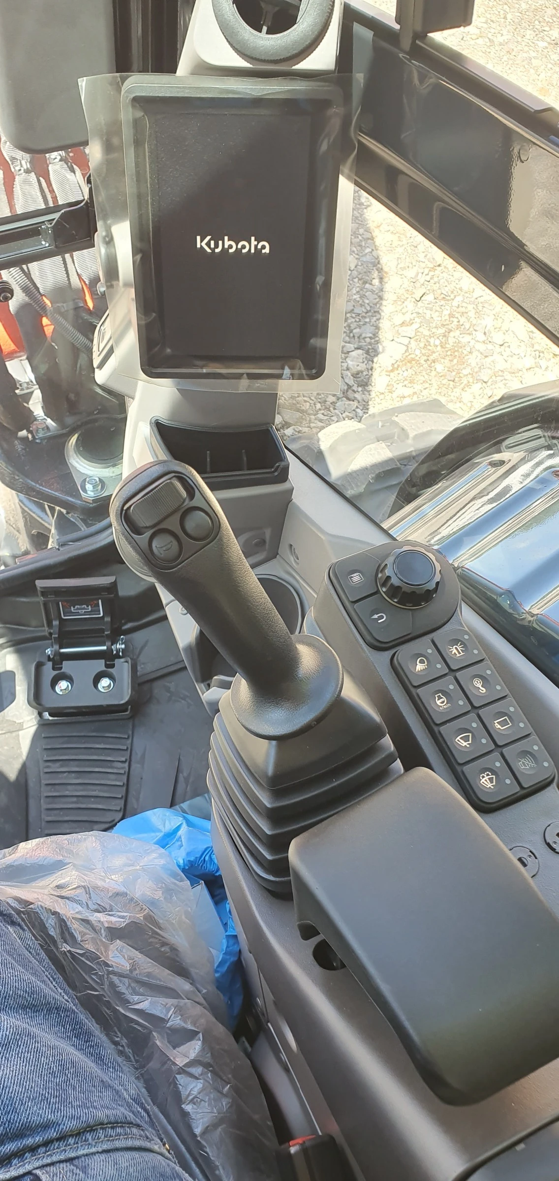  Kubota KX060-5  | Mobile.bg   11