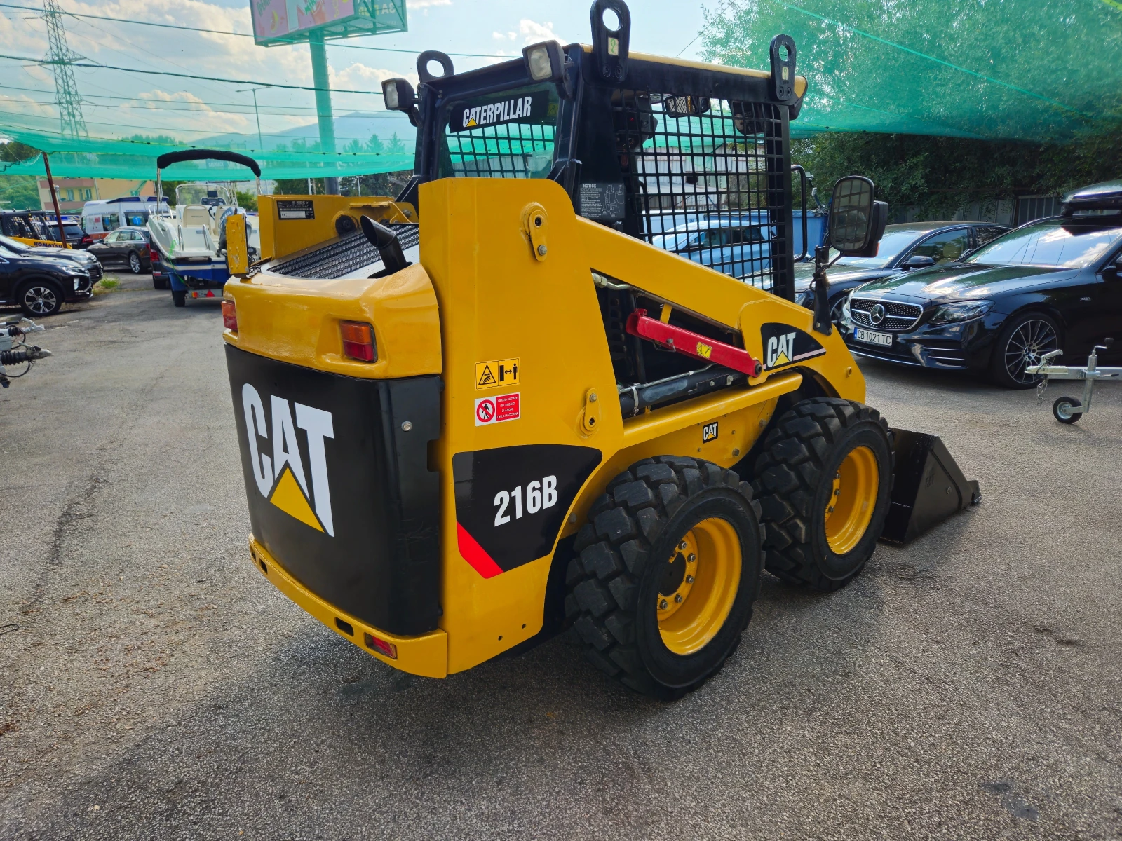 Мини челни товарачи Cat 216B-ПЕРФЕКТЕН - изображение 6