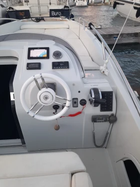 Моторна яхта Clear Liner Libra 750 Open, снимка 13 - Воден транспорт - 53652529