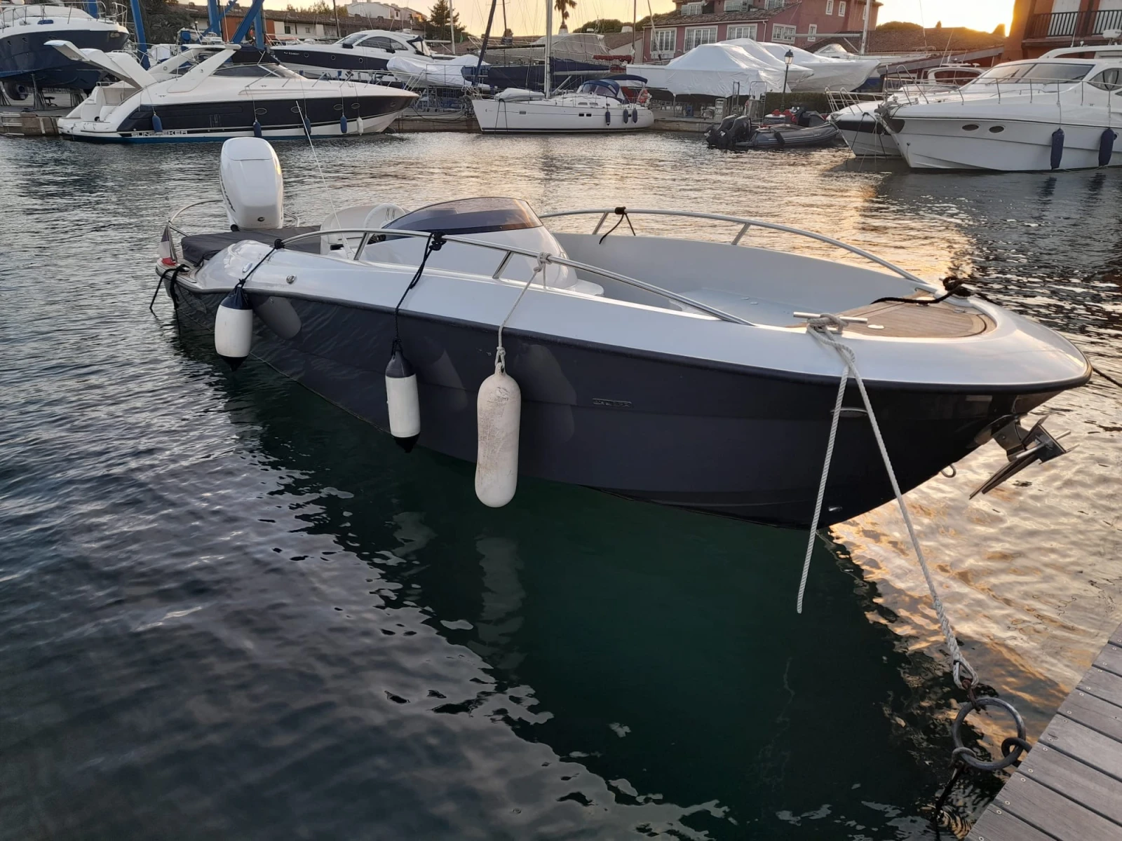 ������� ���� Clear Liner Libra 750 Open | Mobile.bg � ����������� 1