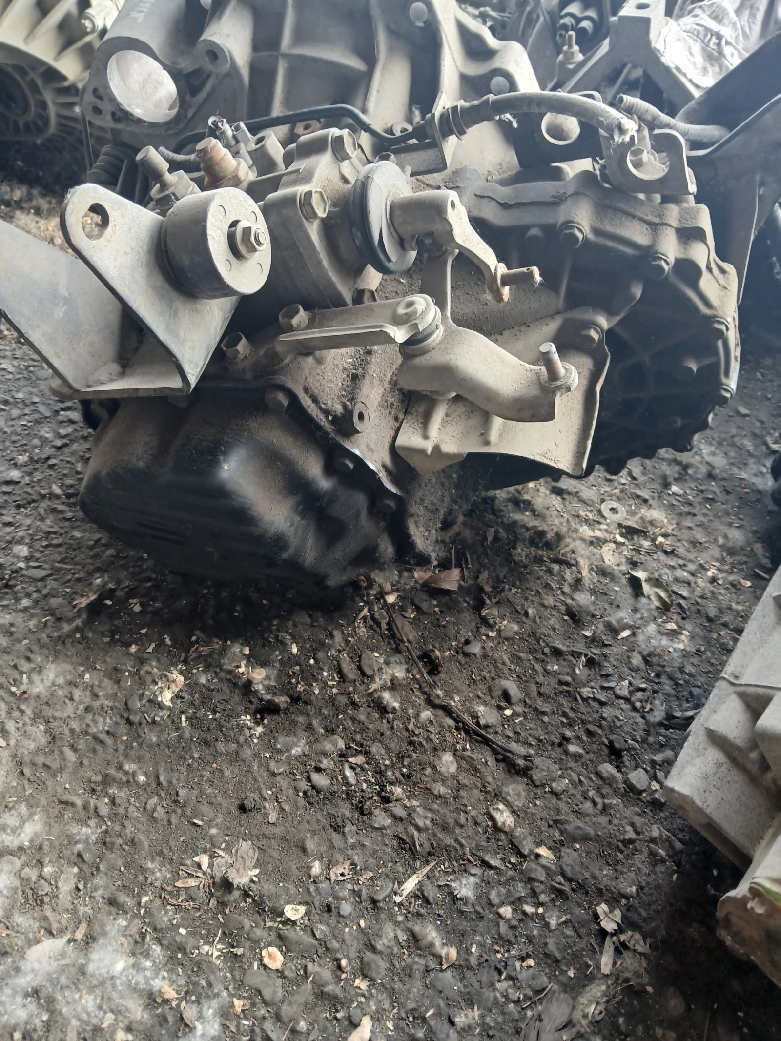 Скорости ръчни Toyota Avensis 2000г 2.0 дизел , снимка 5 - Части - 55262305