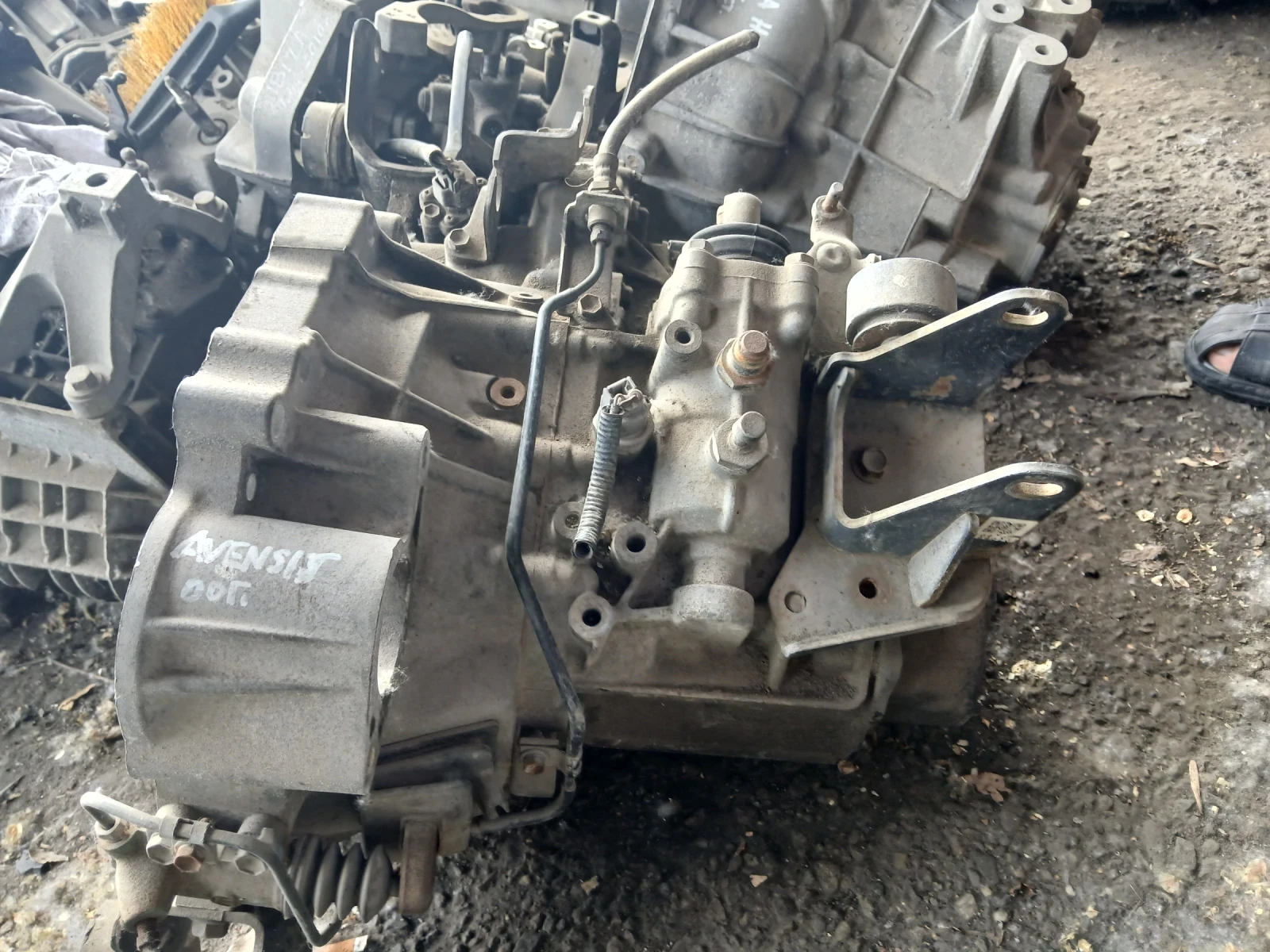 Скорости ръчни Toyota Avensis 2000г 2.0 дизел , снимка 4 - Части - 55262305