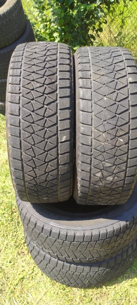Гуми Зимни 255/60R18, снимка 2