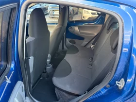 Toyota Aygo 1.0i 12V (67 кс)Automatic/Климатик/Два к-та джанти, снимка 13