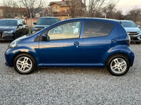 Toyota Aygo 1.0i 12V (67 кс)Automatic/Климатик/Два к-та джанти, снимка 4