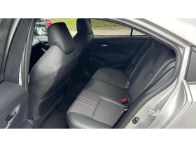 Toyota Corolla SDN 1.8HSD GR SPORT, снимка 11