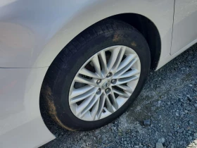 Lexus ES 350 * 4DR SDN * CARFAX * , снимка 14