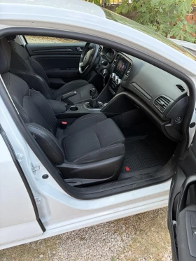 Renault Megane 1.5/95к/EURO6/ПЕРФЕКТНО СЪСТОЯНИЕ!, снимка 6