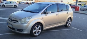 Toyota Corolla verso 2.2 дизел, снимка 2