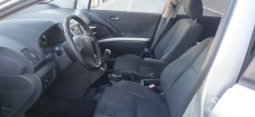 Toyota Corolla verso 2.2 дизел, снимка 14