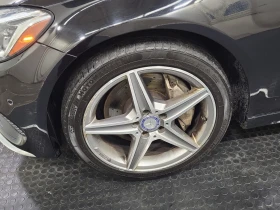Mercedes-Benz C 300 * 4MATIC* AMG* PANO* CARFAX* , снимка 14