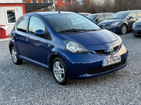 Toyota Aygo 1.0i 12V (67 кс)Automatic/Климатик/Два к-та джанти - 3300 € / 6454.24 лв. - 17313726 3