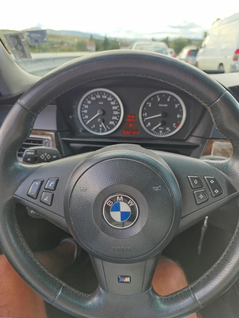 BMW 525, снимка 16 - Автомобили и джипове - 47510194