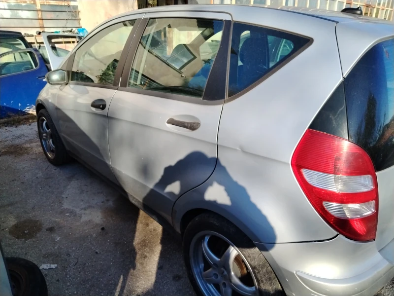 Mercedes-Benz A 180, снимка 4 - Автомобили и джипове - 47686981