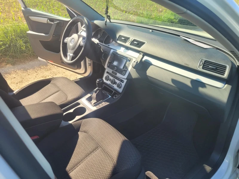 VW Passat 2000 , снимка 9 - Автомобили и джипове - 47888268