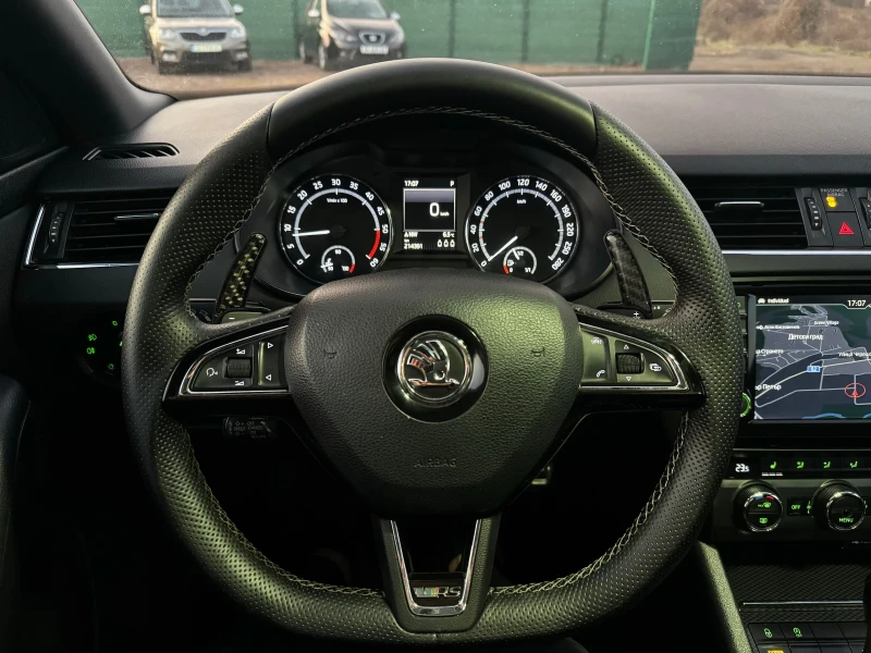 Skoda Octavia 2.0TDI VRS FULL, снимка 15 - Автомобили и джипове - 48115938