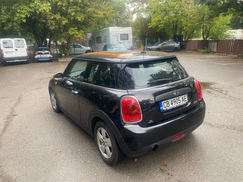 Mini One 1.2Turbo, снимка 6 - Автомобили и джипове - 48252070