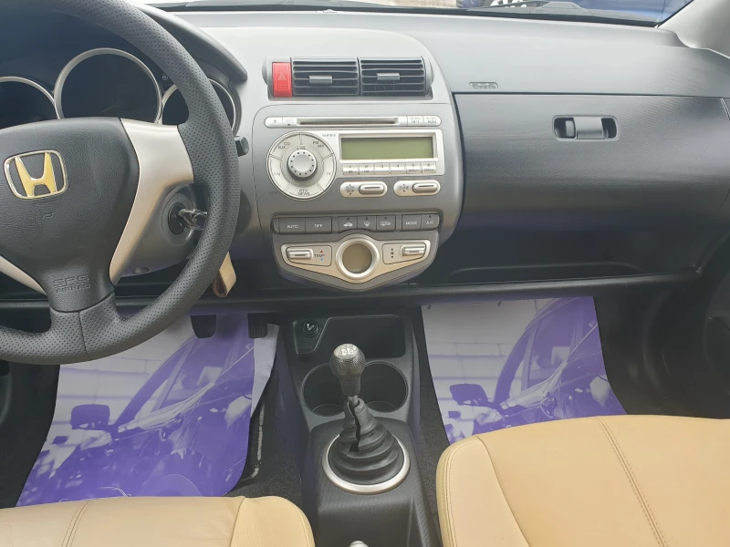 Honda Jazz 1.4i* КОЖА* КЛИМАТРОНИК* , снимка 9 - Автомобили и джипове - 48727937