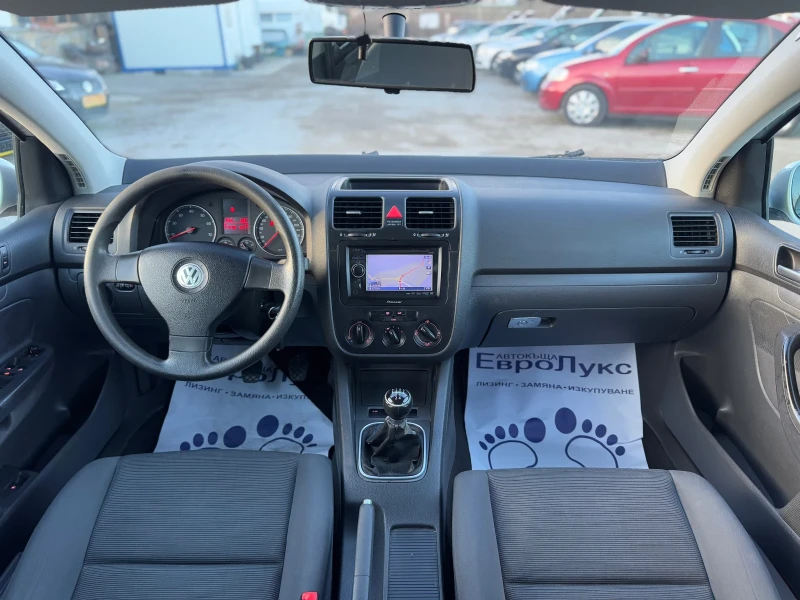 VW Golf 1.6i 102кс НАВИ , снимка 9 - Автомобили и джипове - 48888920