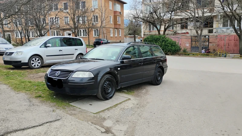 VW Passat, снимка 1 - Автомобили и джипове - 49438137