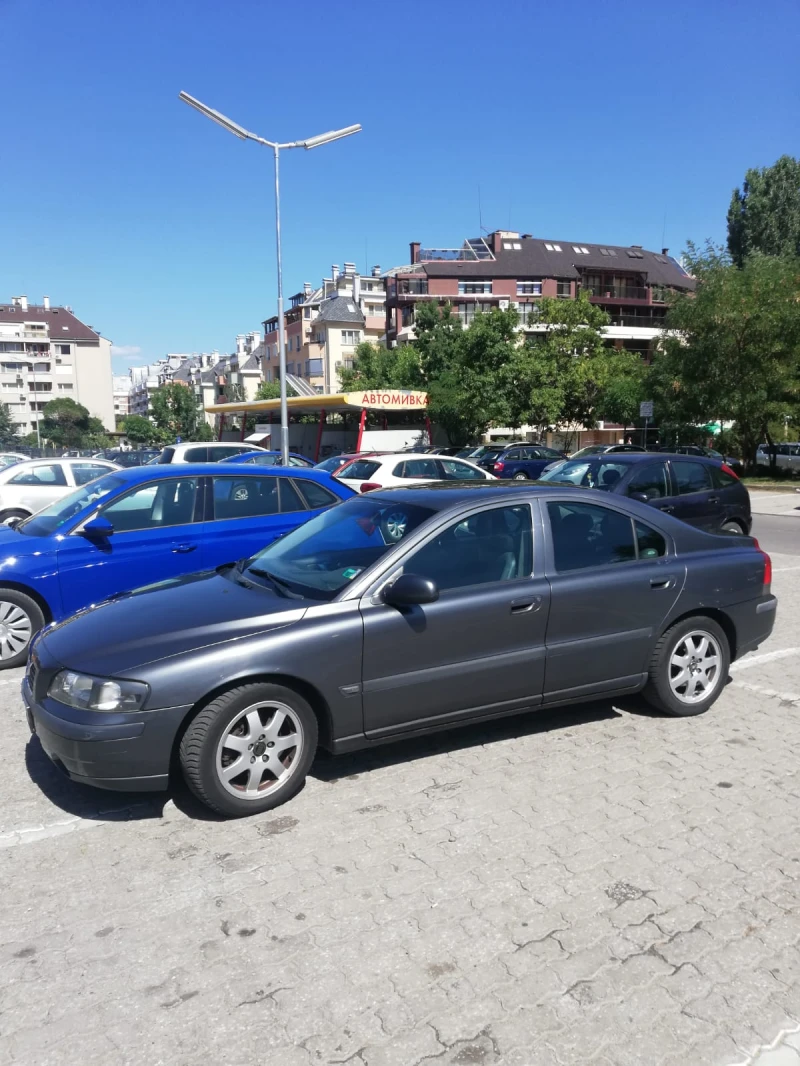 Volvo S60 D5, снимка 2 - Автомобили и джипове - 49513003