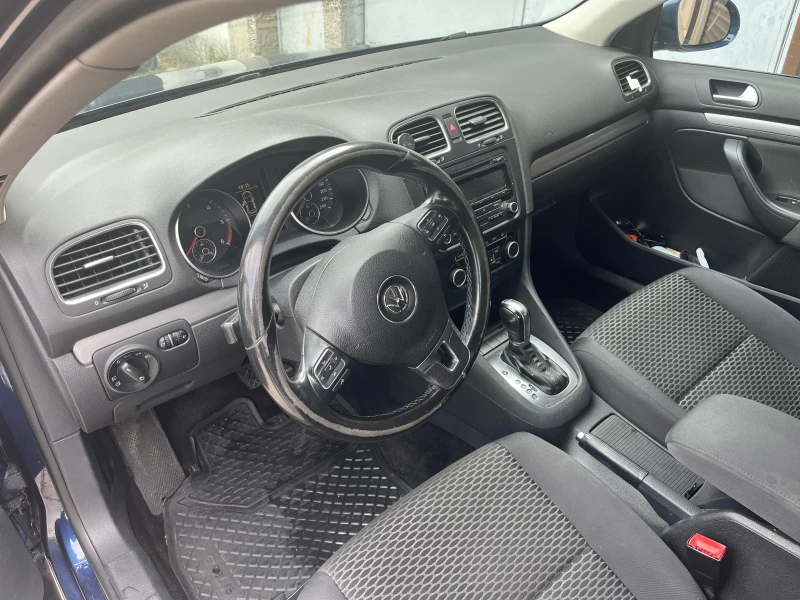 VW Golf 1.6 TDI DSG 7, снимка 5 - Автомобили и джипове - 51714892