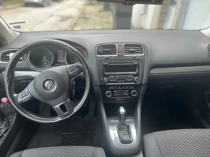 VW Golf 1.6 TDI DSG 7, снимка 4 - Автомобили и джипове - 51714892