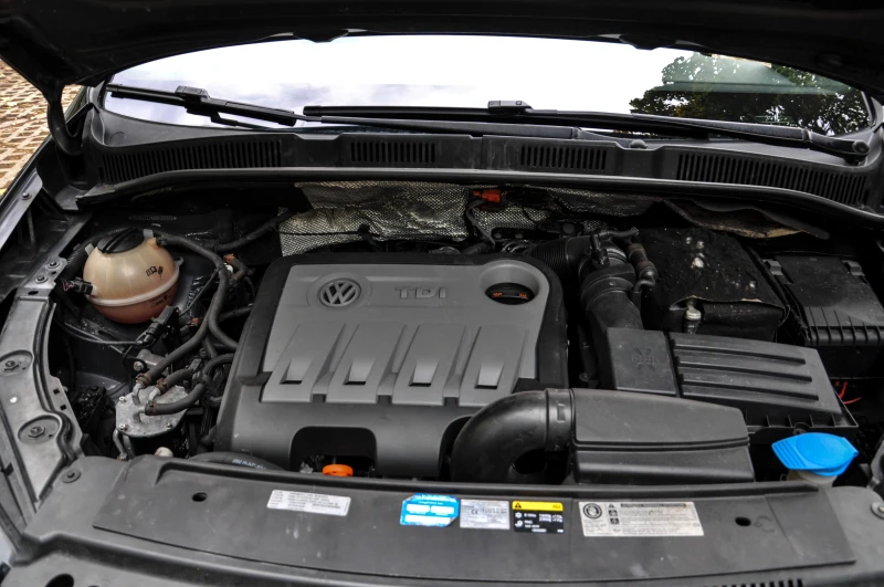 VW Sharan, снимка 13 - Автомобили и джипове - 52794257