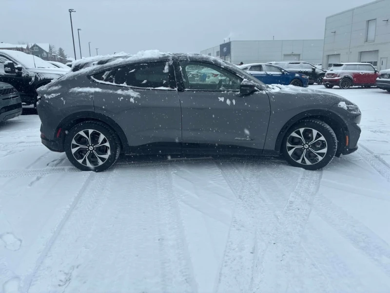 Ford Mustang Mach-E Premium  CARFAX, снимка 3 - Автомобили и джипове - 52645186