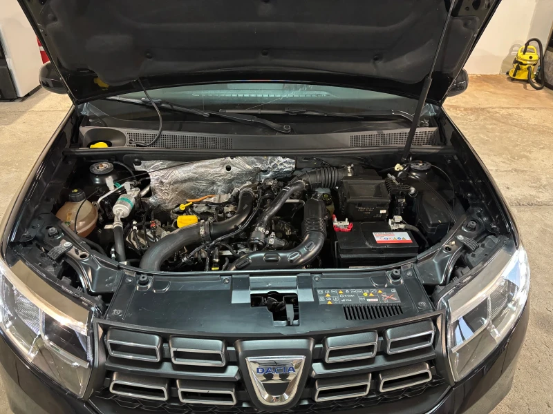 Dacia Sandero 0.9i AVTOMATIK SWISS, снимка 14 - Автомобили и джипове - 52886912