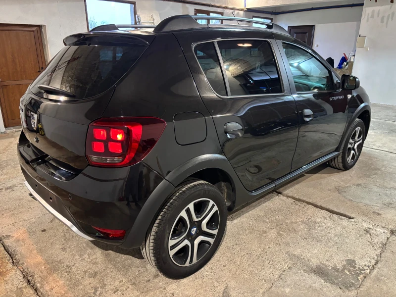 Dacia Sandero 0.9i AVTOMATIK SWISS, снимка 4 - Автомобили и джипове - 52886912