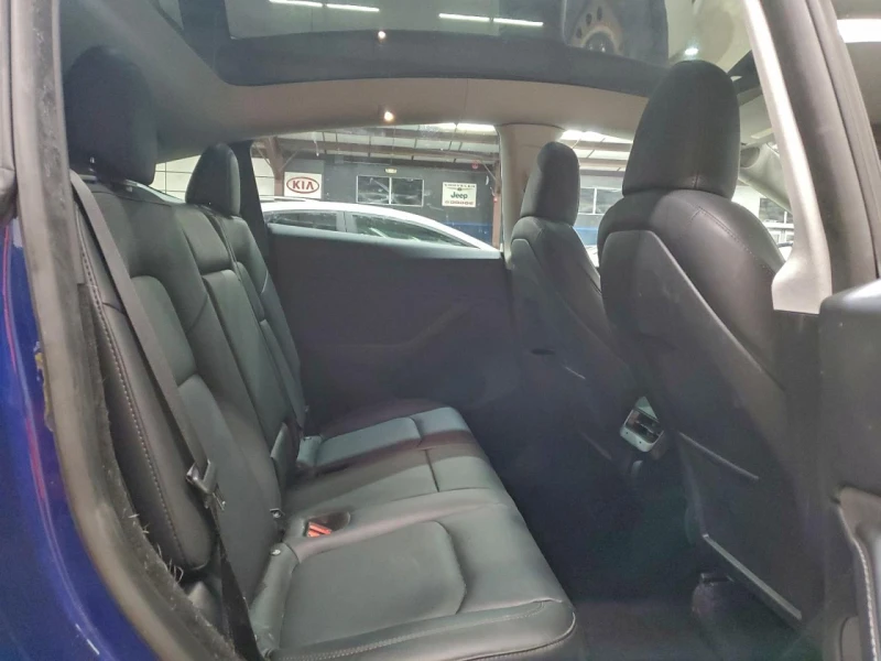 Tesla Model Y Long Range* Dual Motor* AWD* , снимка 10 - Автомобили и джипове - 53113315