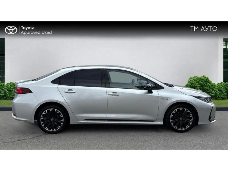 Toyota Corolla SDN 1.8HSD GR SPORT, снимка 17 - Автомобили и джипове - 54089124