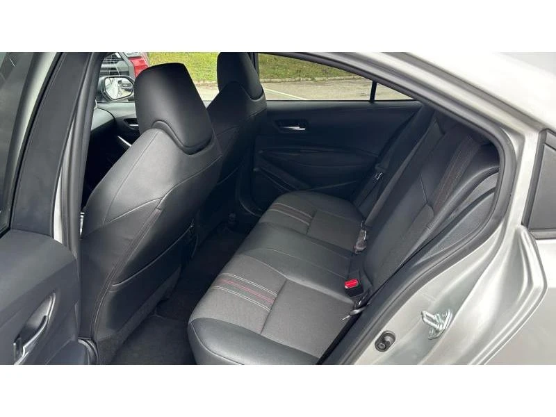 Toyota Corolla SDN 1.8HSD GR SPORT, снимка 11 - Автомобили и джипове - 54089124