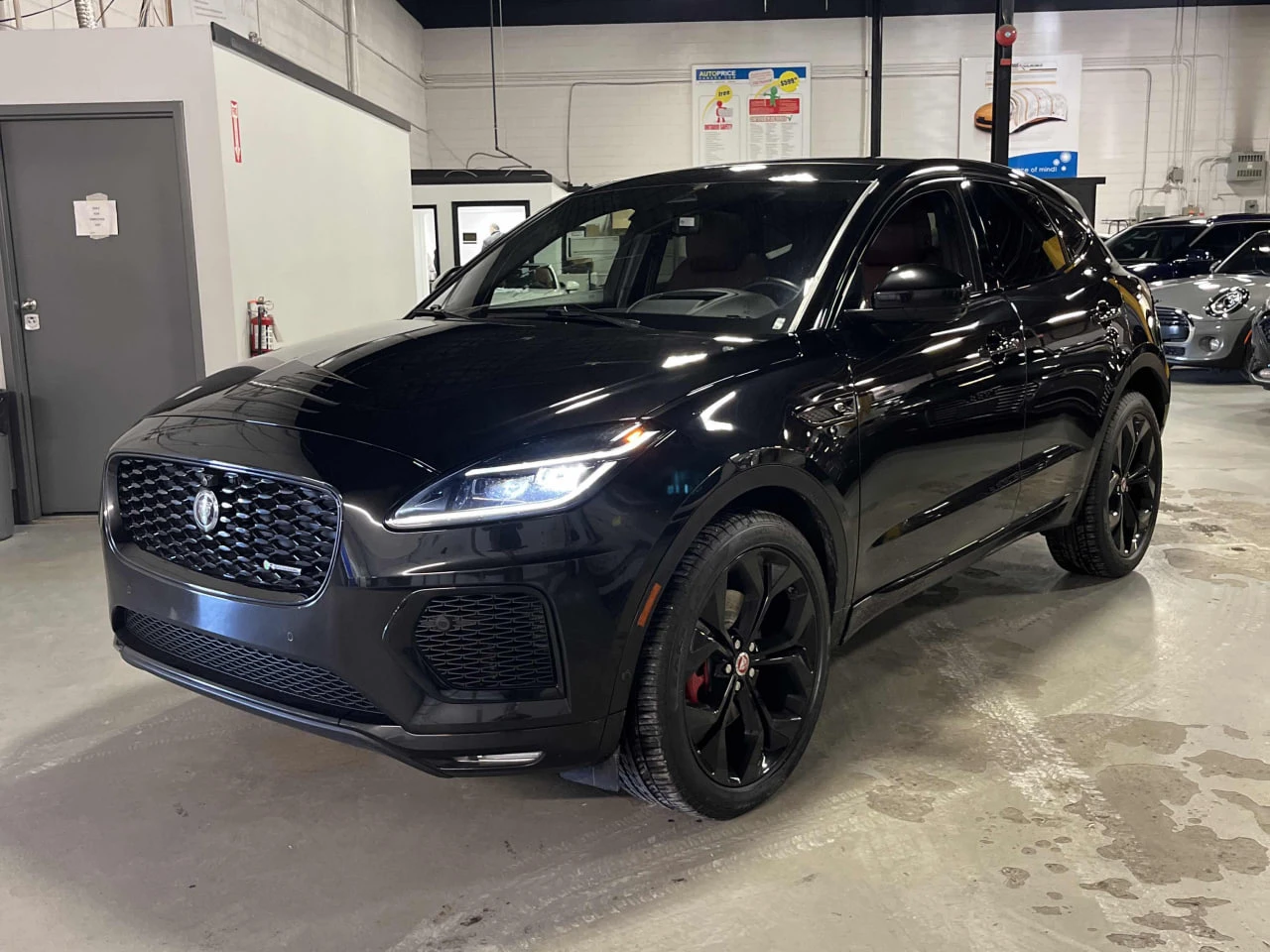 Jaguar E-pace CARFAX* АВТОФИНАНСИРАНЕ* БЕЗ ПЪРВОНАЧАЛНА ВНОСКА* , снимка 1