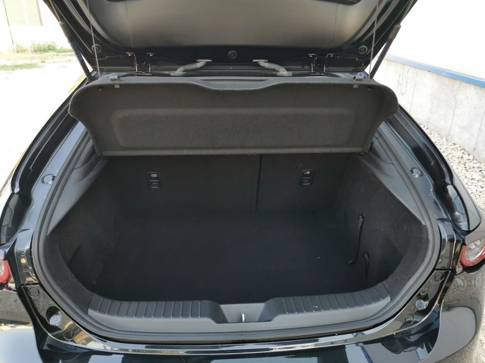 Mazda 3 Skyactiv-G 2.0i M Hybrid | Mobile.bg   11