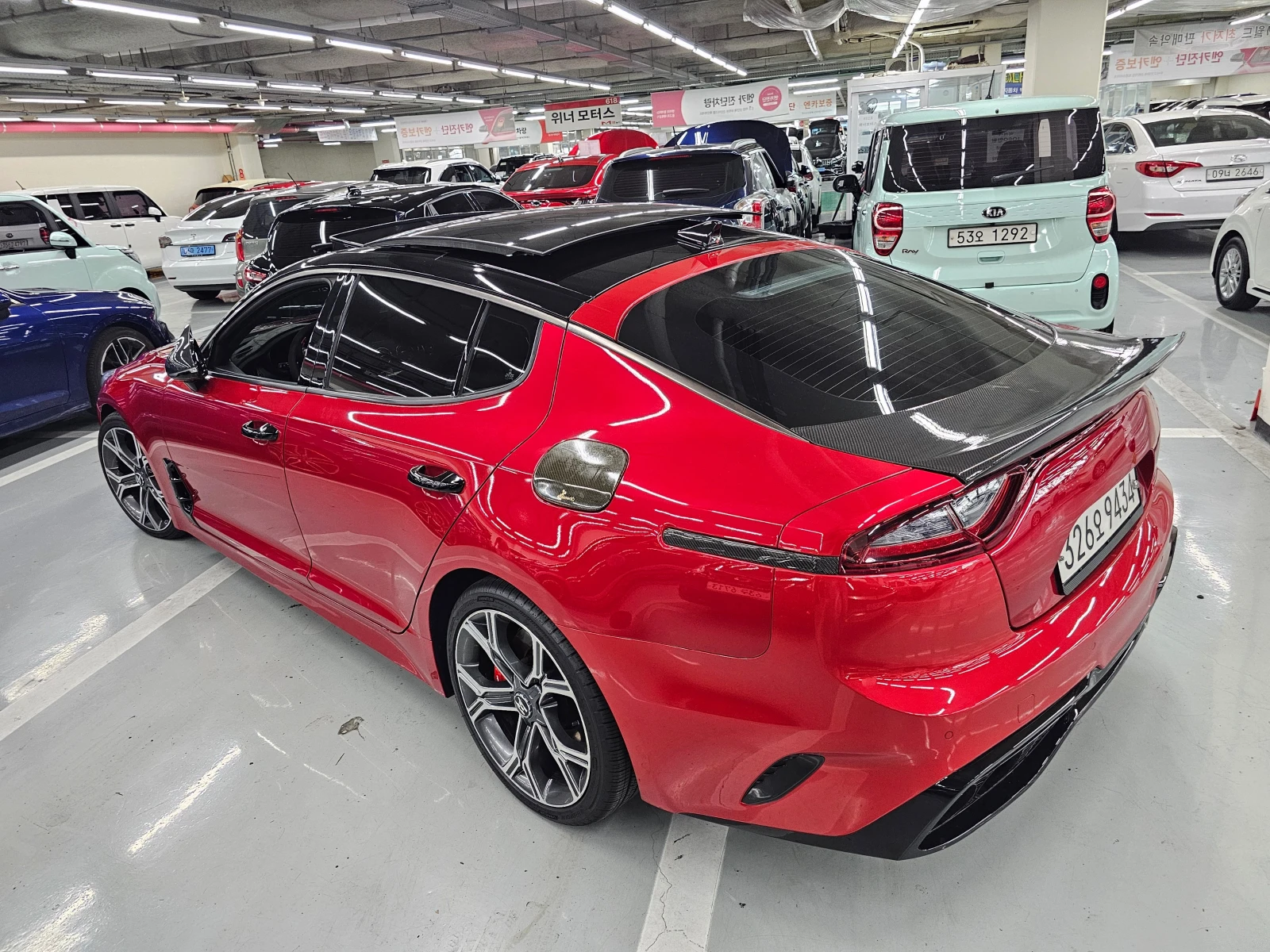 Kia Stinger 3.3i 4WD, обдухване, Head up, Гаранционни условия. - изображение 4