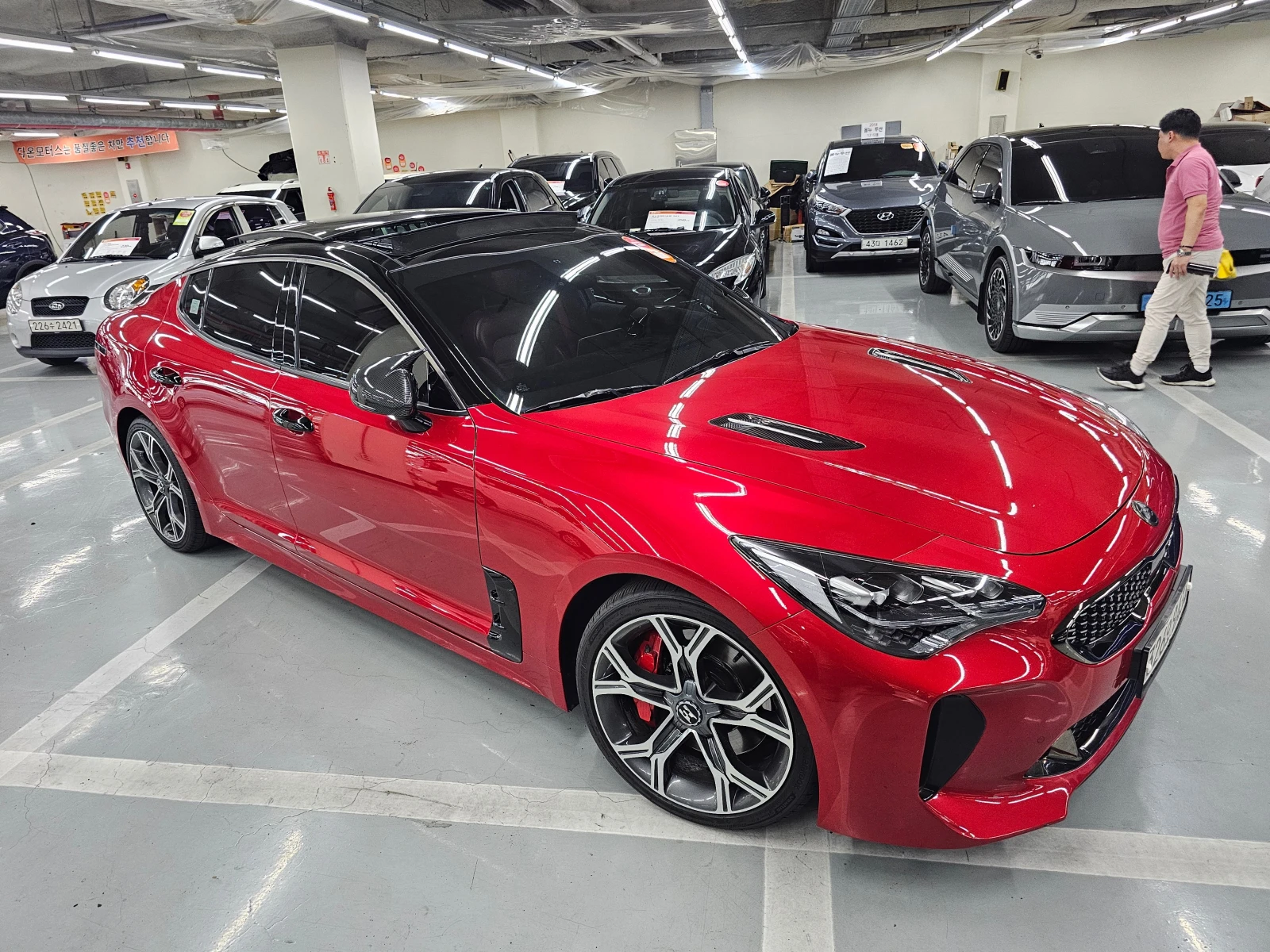 Kia Stinger 3.3i 4WD, обдухване, Head up, Гаранционни условия. - изображение 8