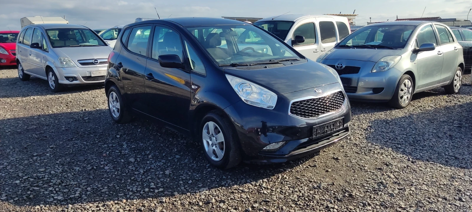 Kia Venga 1.4 90к.с - изображение 2