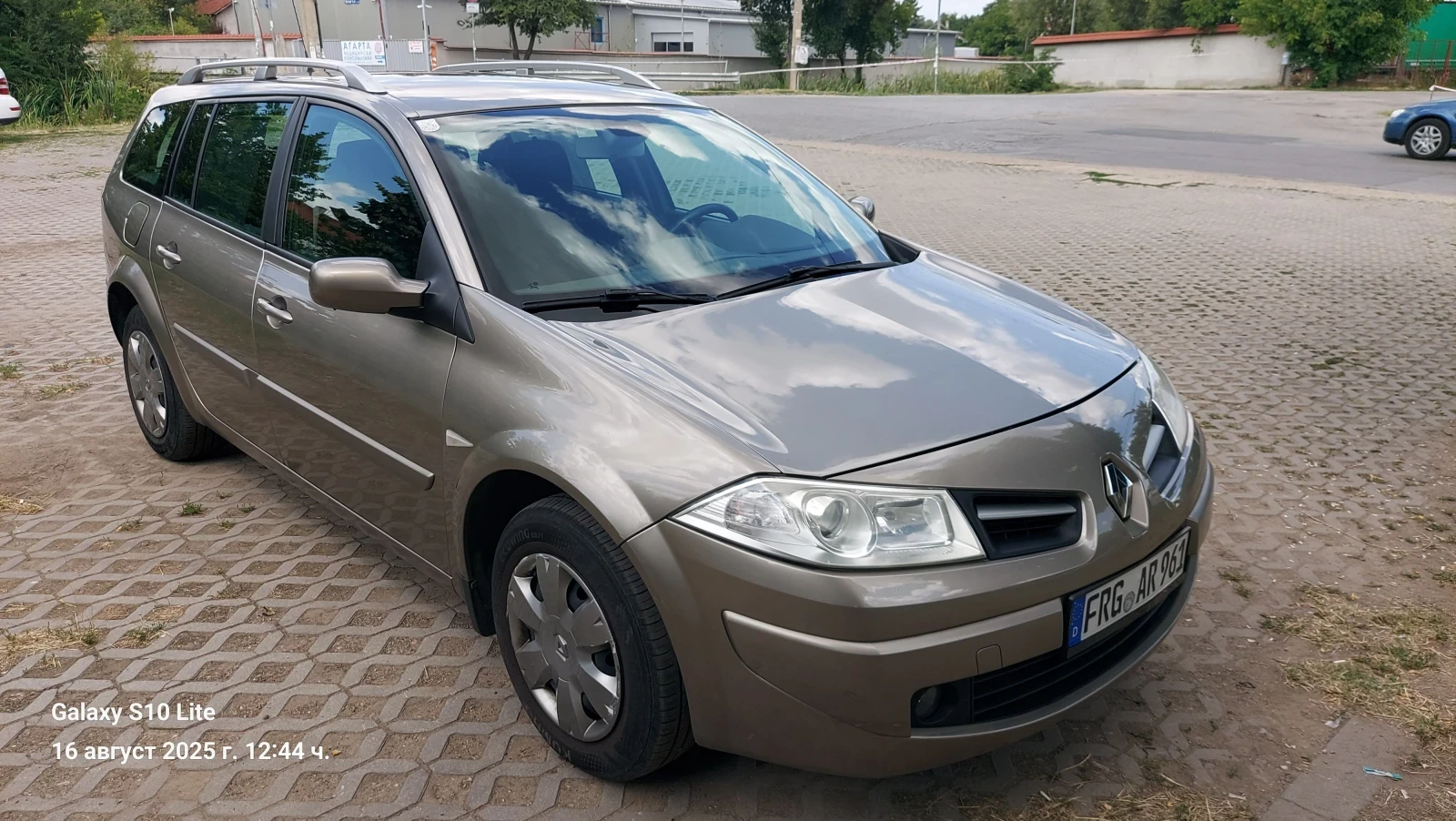 Renault Megane 1.5 диэел фейслифт като нова - изображение 4