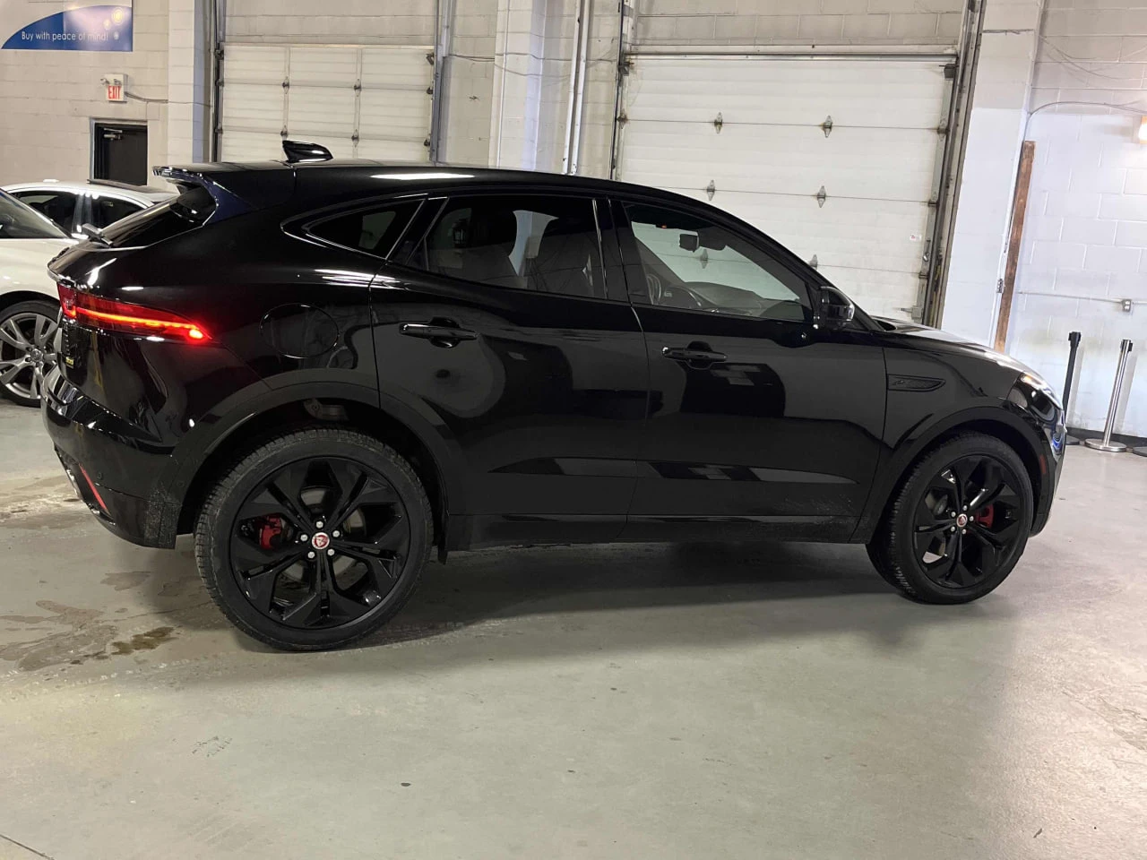 Jaguar E-pace CARFAX* АВТОФИНАНСИРАНЕ* БЕЗ ПЪРВОНАЧАЛНА ВНОСКА*  - изображение 3