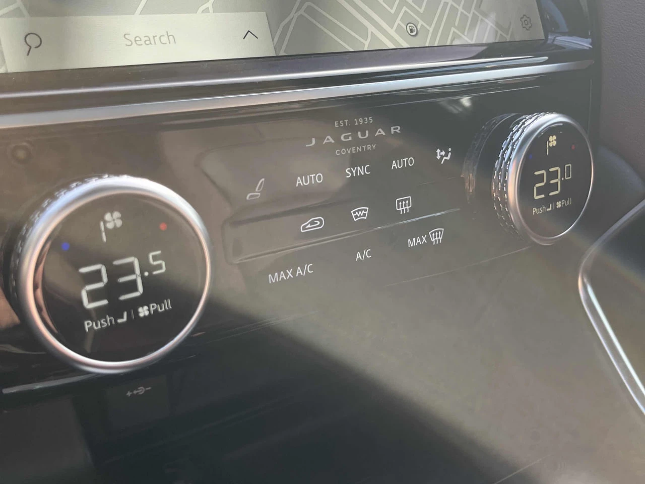 Jaguar E-pace CARFAX* ���������������* ��� ������������ ������*  | Mobile.bg � ����������� 15