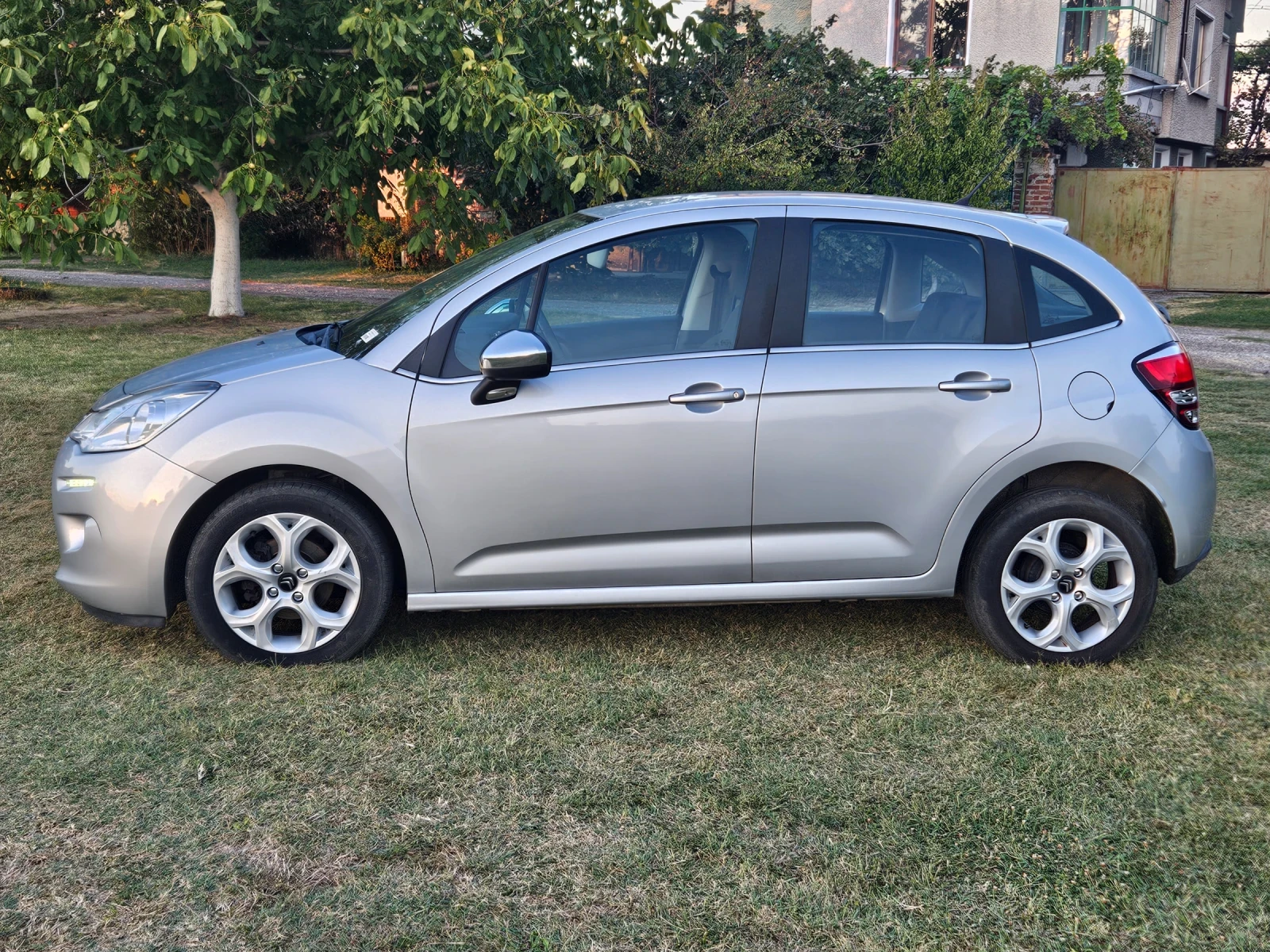 Citroen C3 1.6 BLUE HDI, снимка 4 - Автомобили и джипове - 53334898