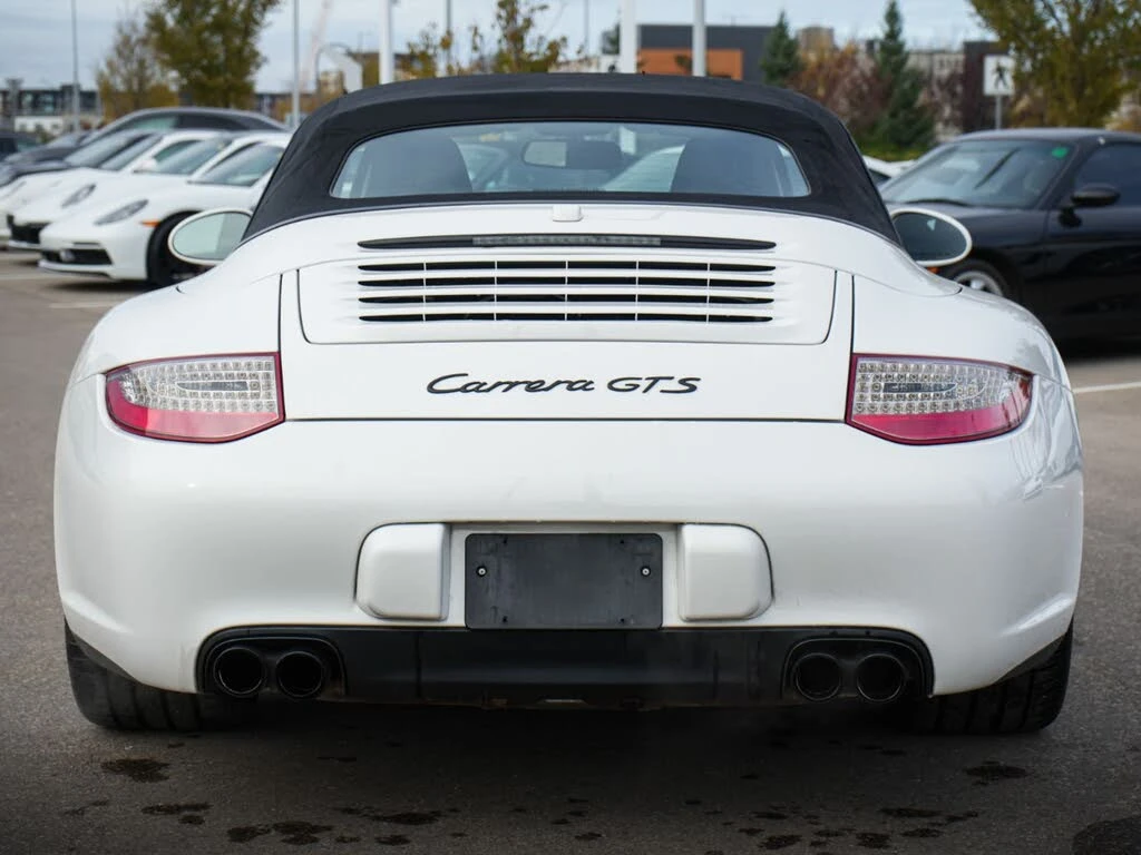 Porsche 911 Carrera GTS - изображение 4