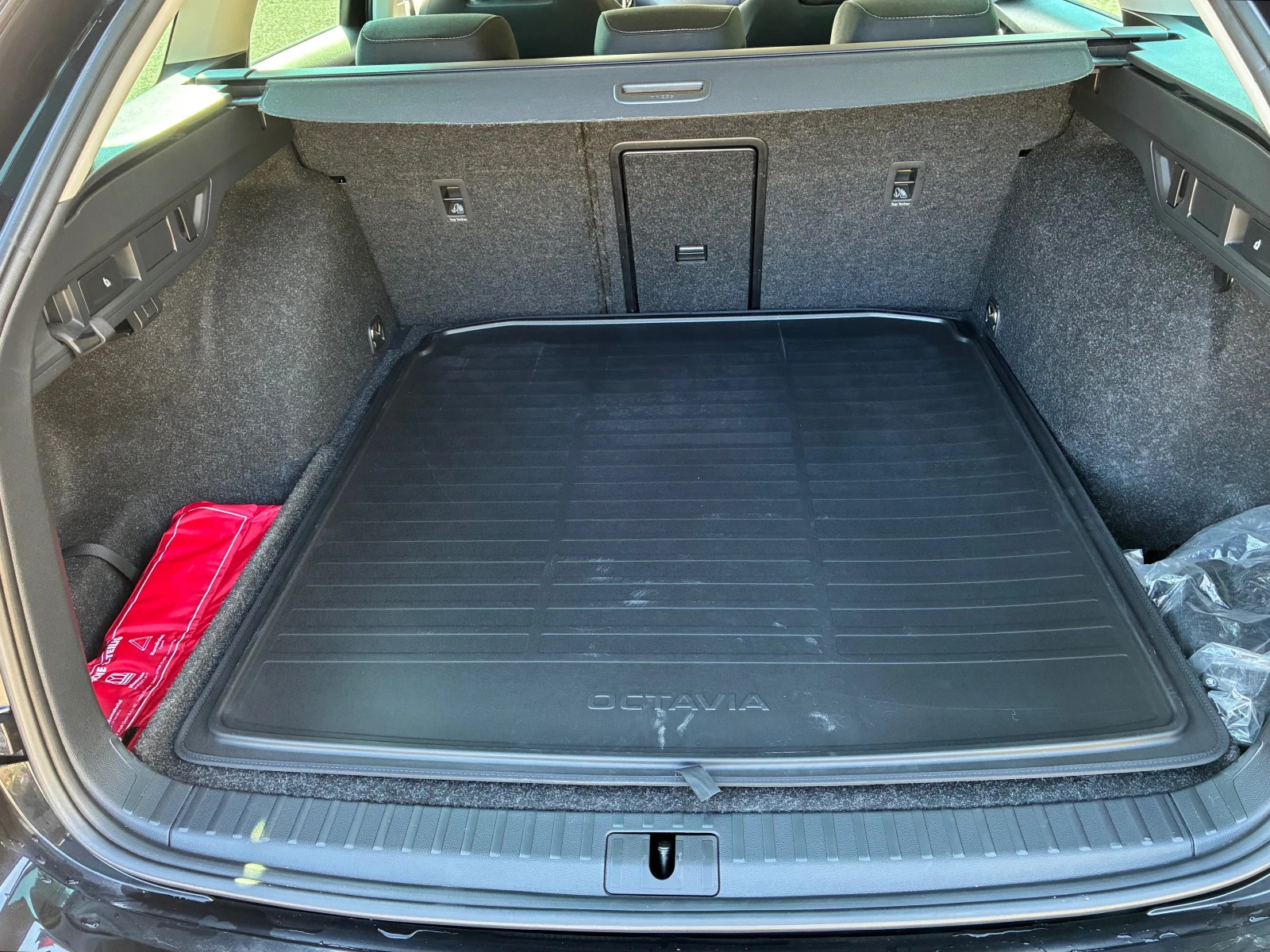 Skoda Octavia 2.0 TDI/150 PS/MATRIX/PDC/ACC, снимка 15 - Автомобили и джипове - 54965065