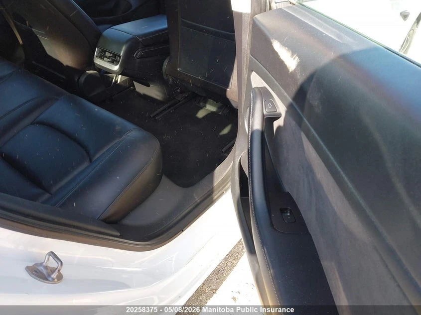 Tesla Model 3 Facelift LFP Термопомпа, снимка 9 - Автомобили и джипове - 54965040