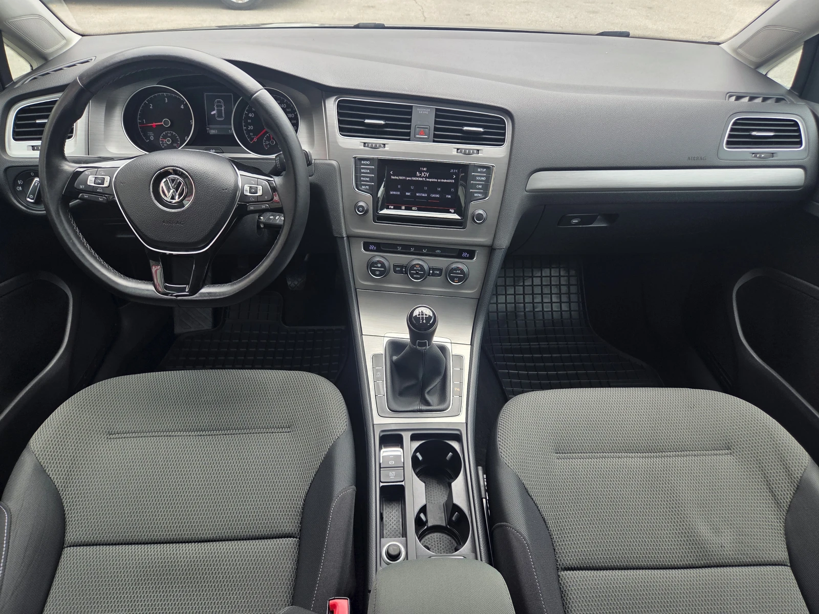 VW Golf VII 1.6 TDI (105 Hp) Comfortline, снимка 11 - Автомобили и джипове - 55131278