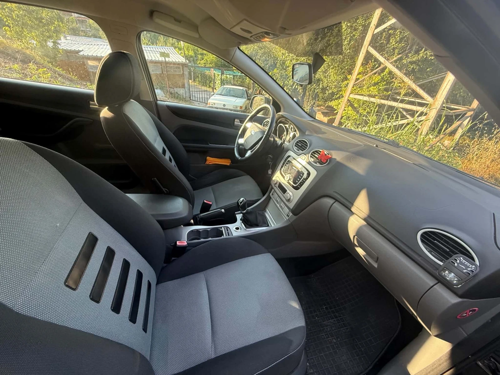 Ford Focus 1.6cdti, снимка 5 - Автомобили и джипове - 55339182