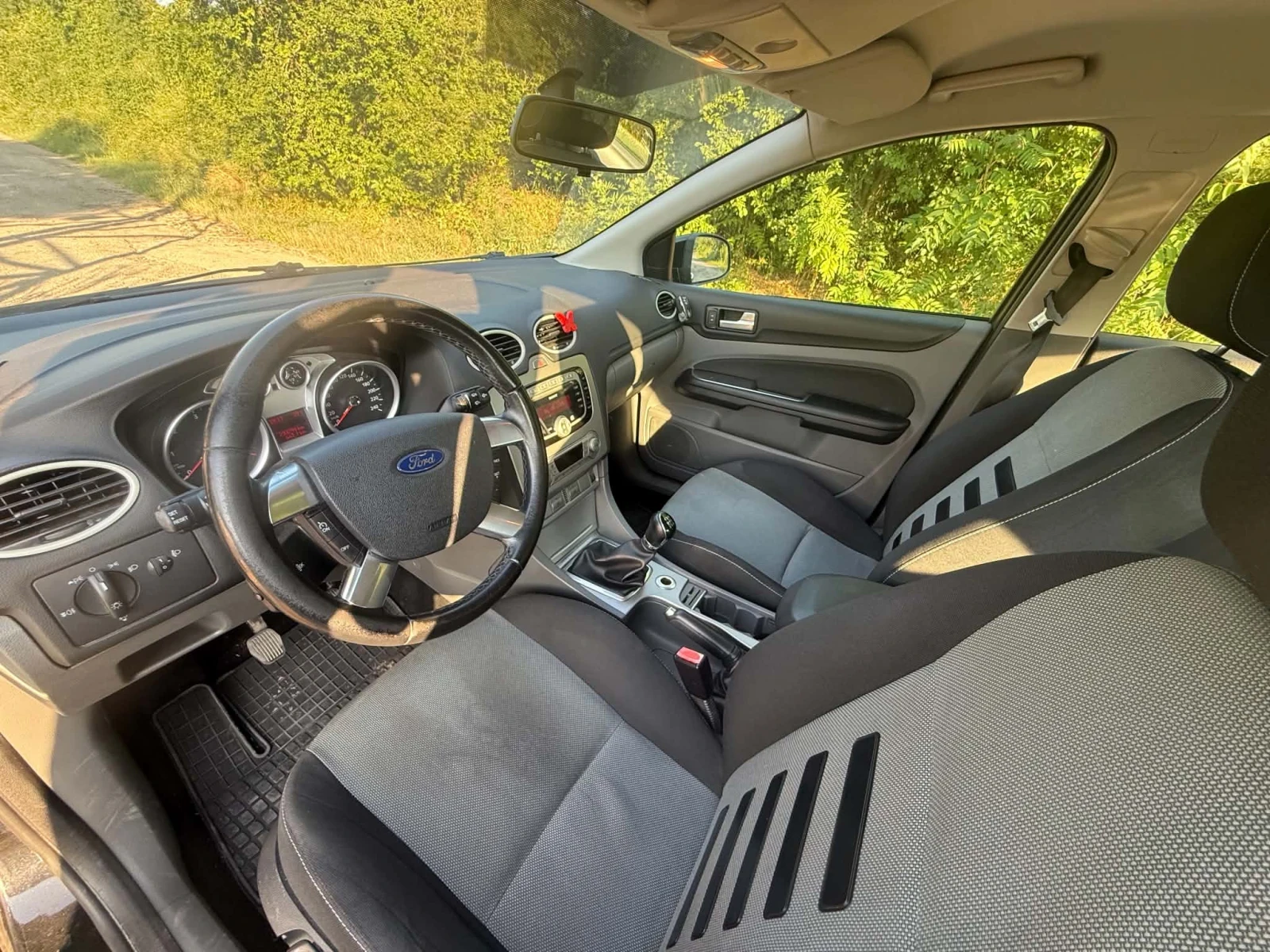 Ford Focus 1.6cdti, снимка 9 - Автомобили и джипове - 55339182