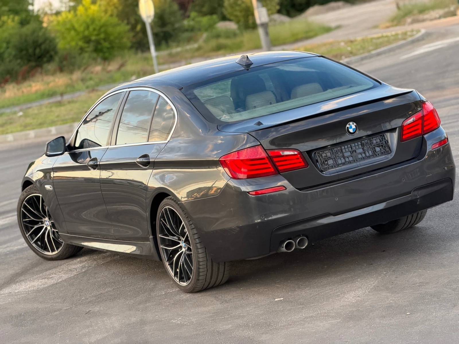 BMW 530 M-Пакет/УНИКАТ/20  , снимка 8 - Автомобили и джипове - 55381569